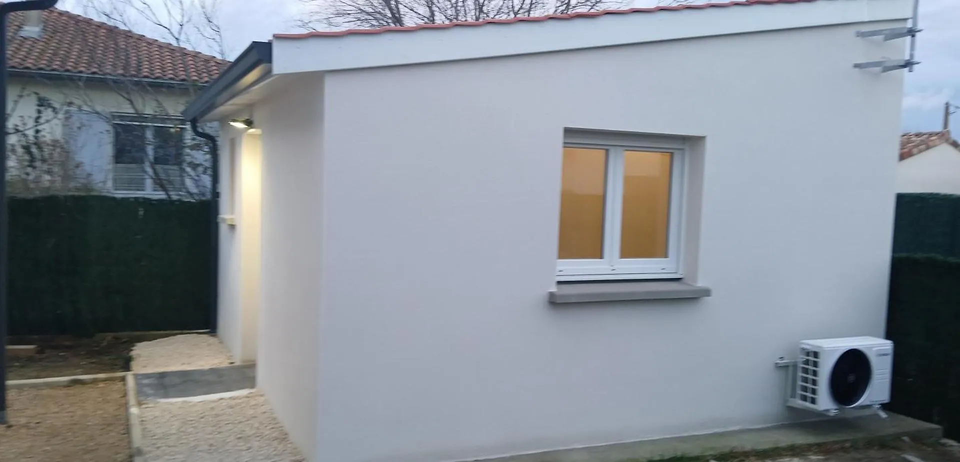 Studio Neuf Cosy Labarthe-sur-Leze Frankrike